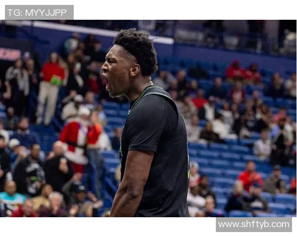 赫伯特琼斯的篮球之路与成就探索：从新秀到明星的成长历程